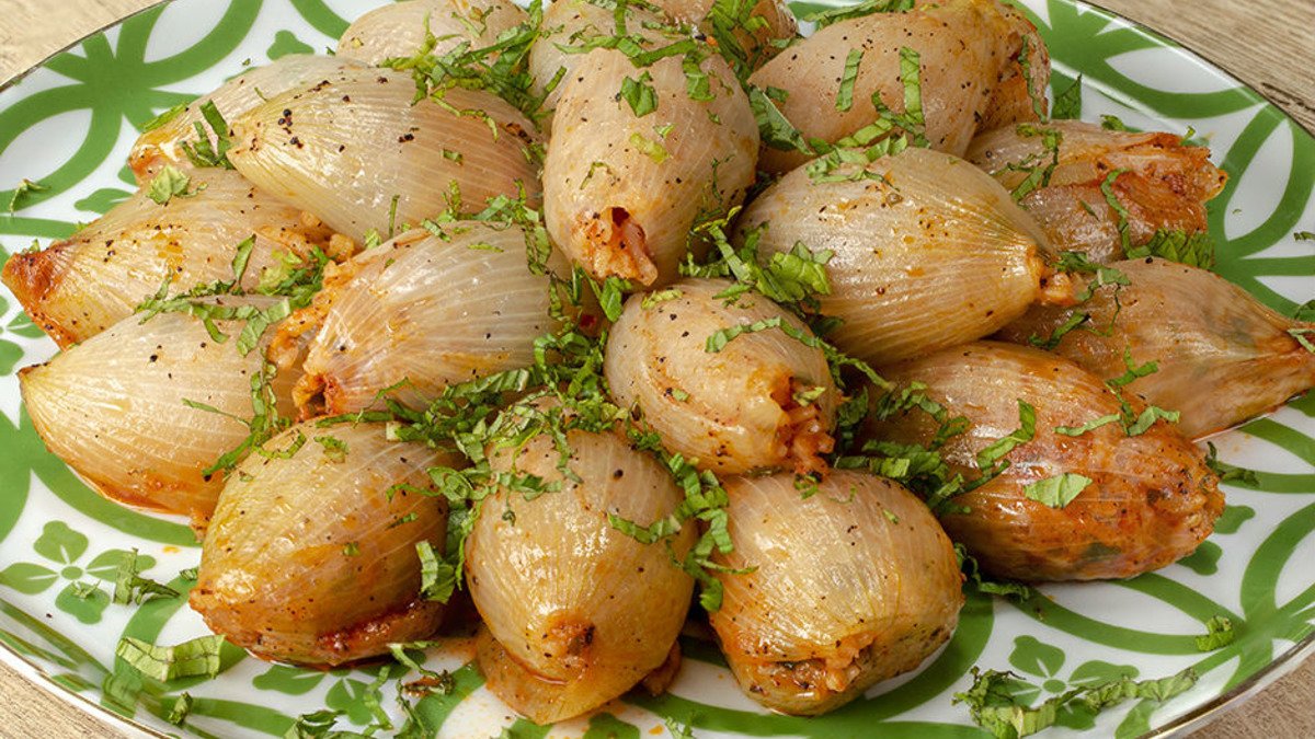 Zeytinyağlı Soğan Dolması