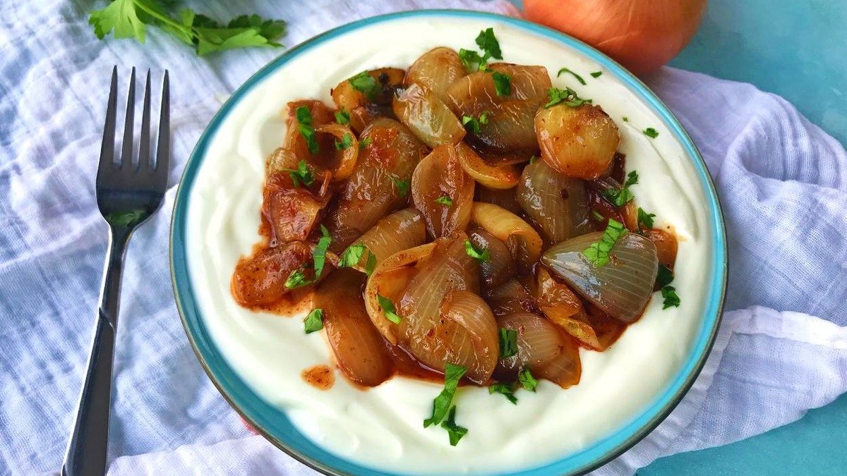 Nar Ekşili Karamelize Soğan Mezesi