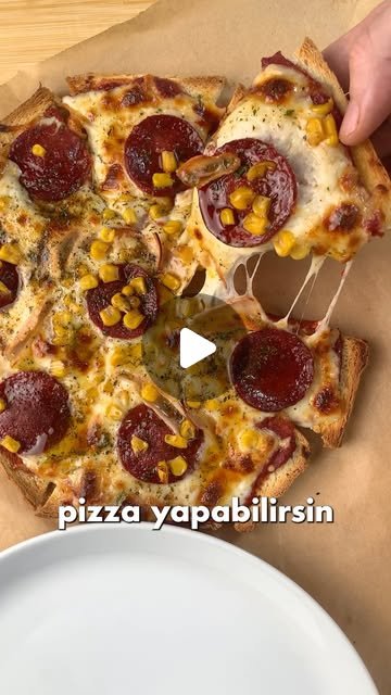 Tost Ekmeğinden Pizza