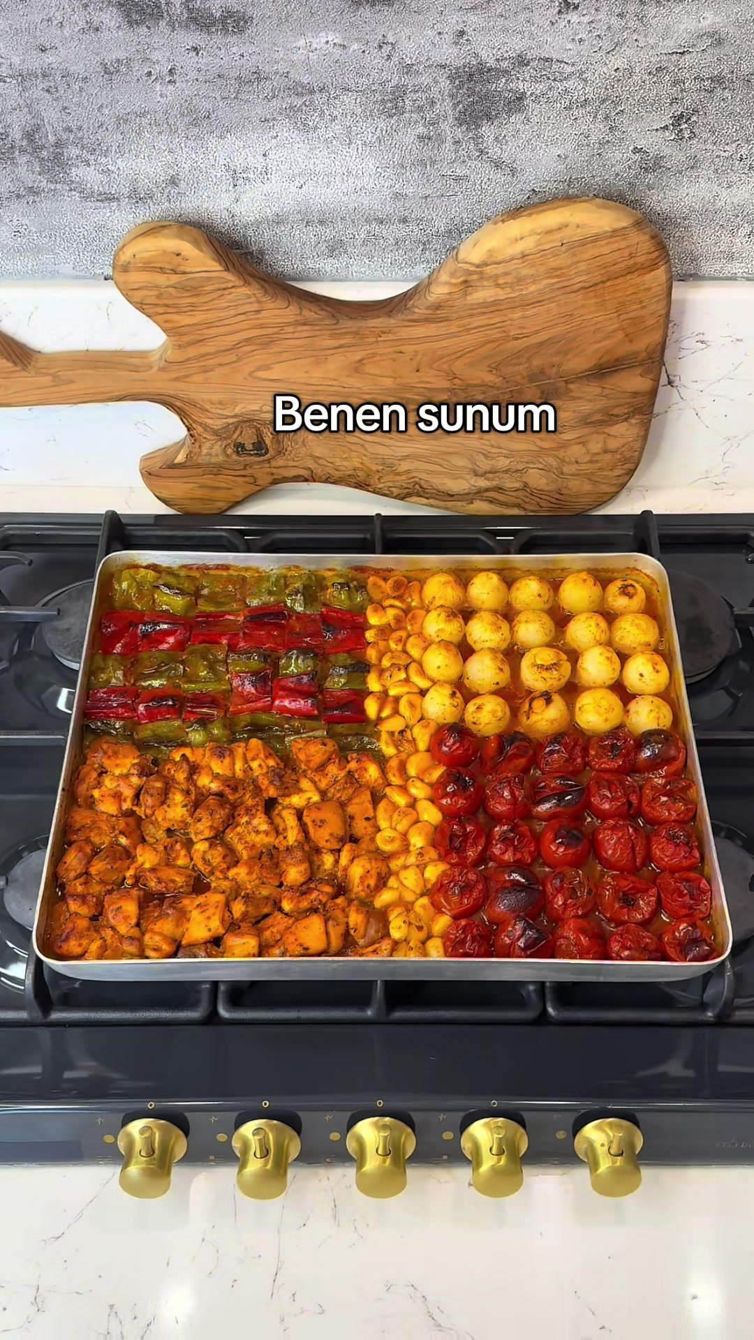 Eli Böğründe Tavuk Sarma