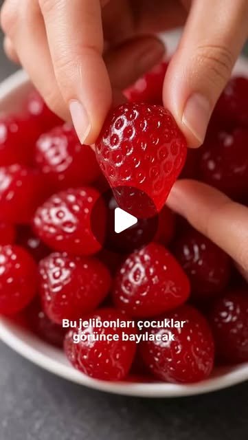 Çilekten Ev Yapımı Jelibon