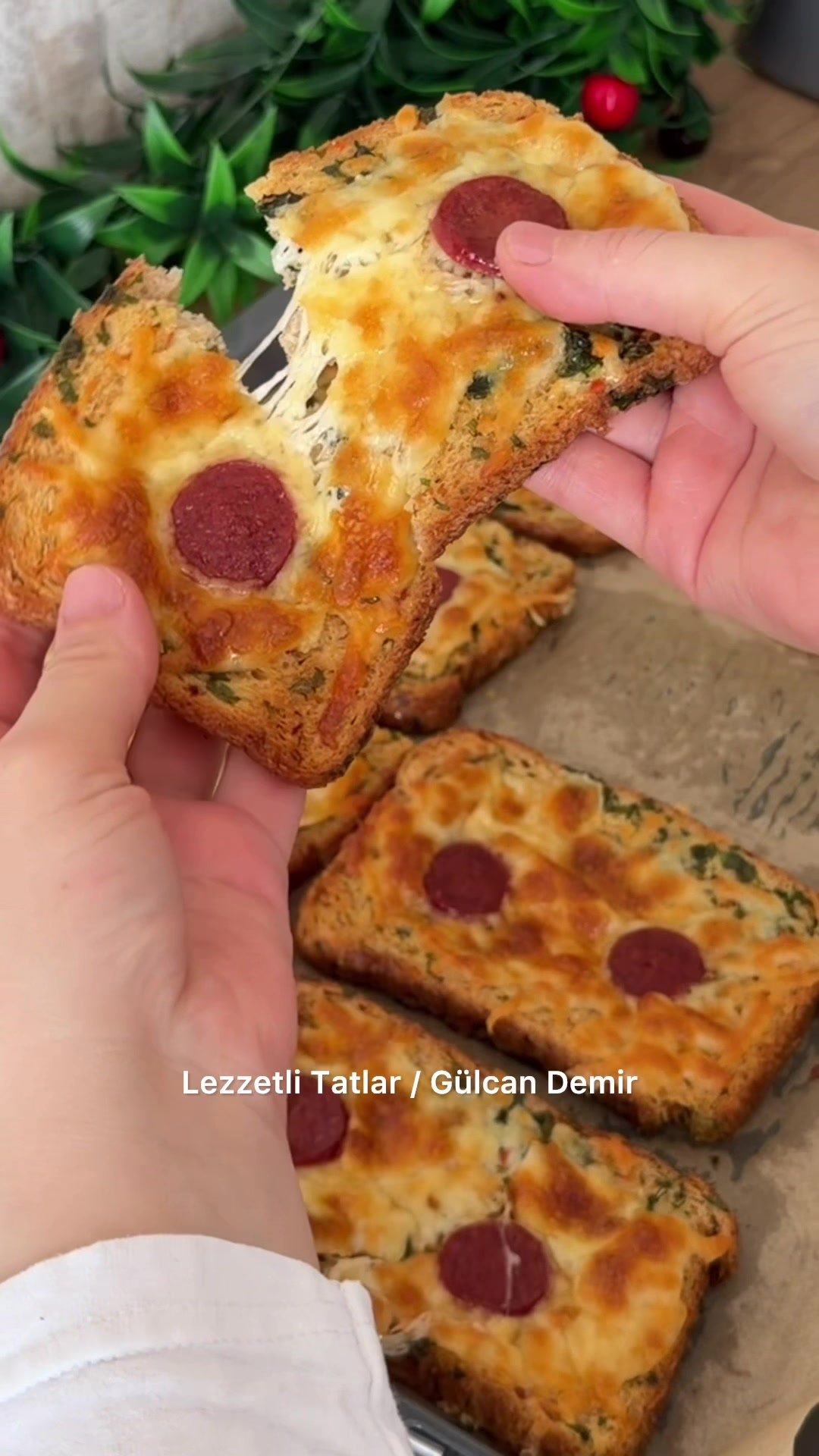 Bayat Ekmeklerle Kahvaltılık Tarifi