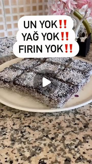 Kakaolu İrmikli Pasta