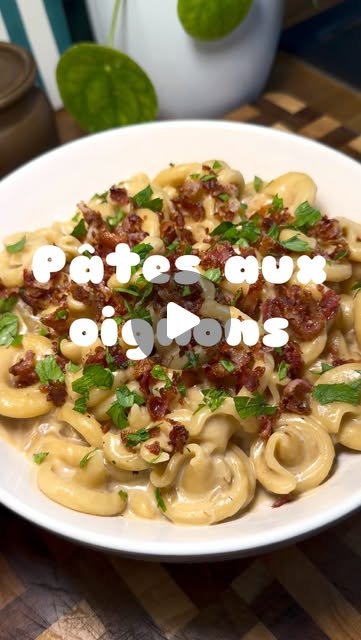 Pâtes aux oignons