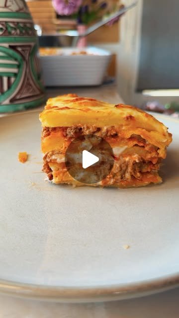 Potato moussaka bake, lasagne style!
