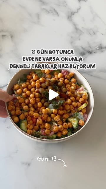 Çıtır Nohutlu Semizotu Salatası