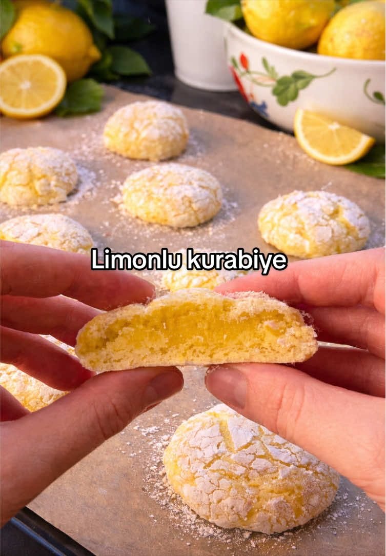 Limonlu içi nemli çatlak kurabiye