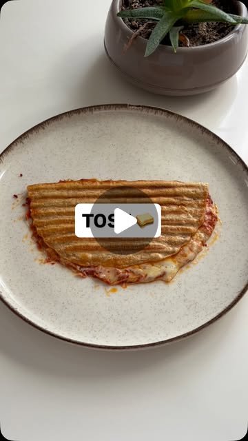 DANIŞANLARIMIN FAVORİ TARİFİ TOST