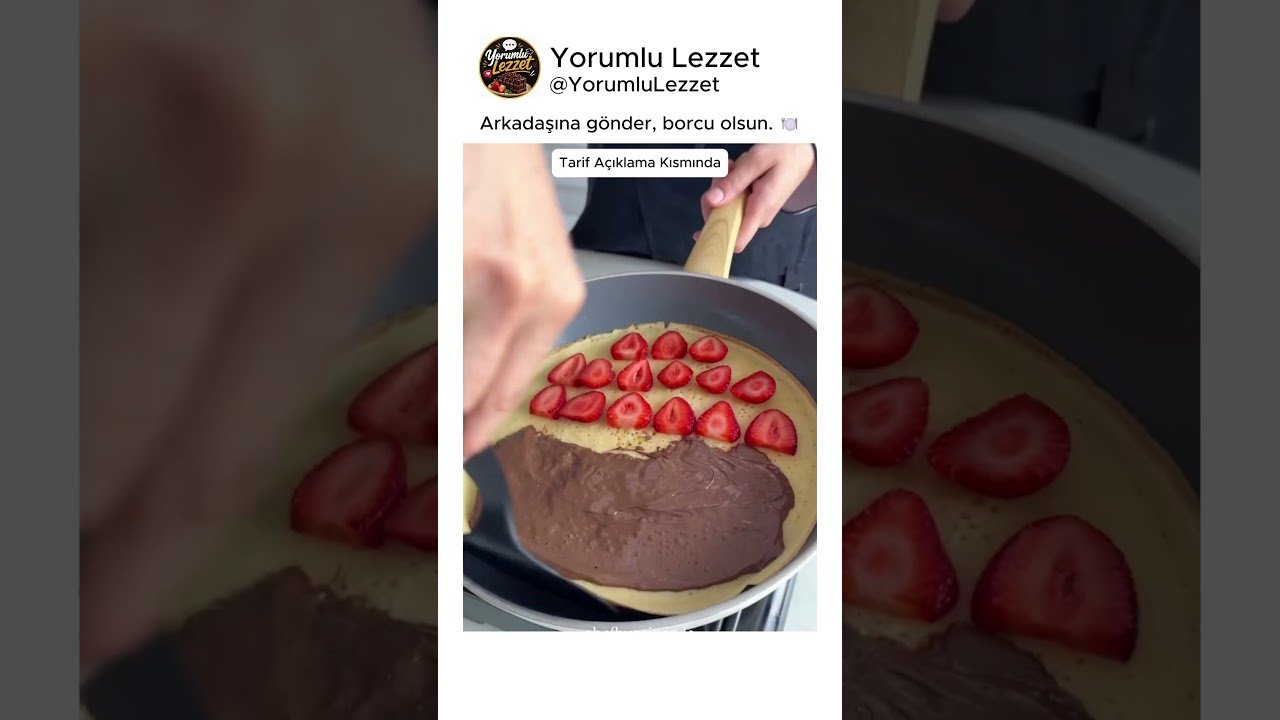 Giant Strawberry Chocolate Gold Cake